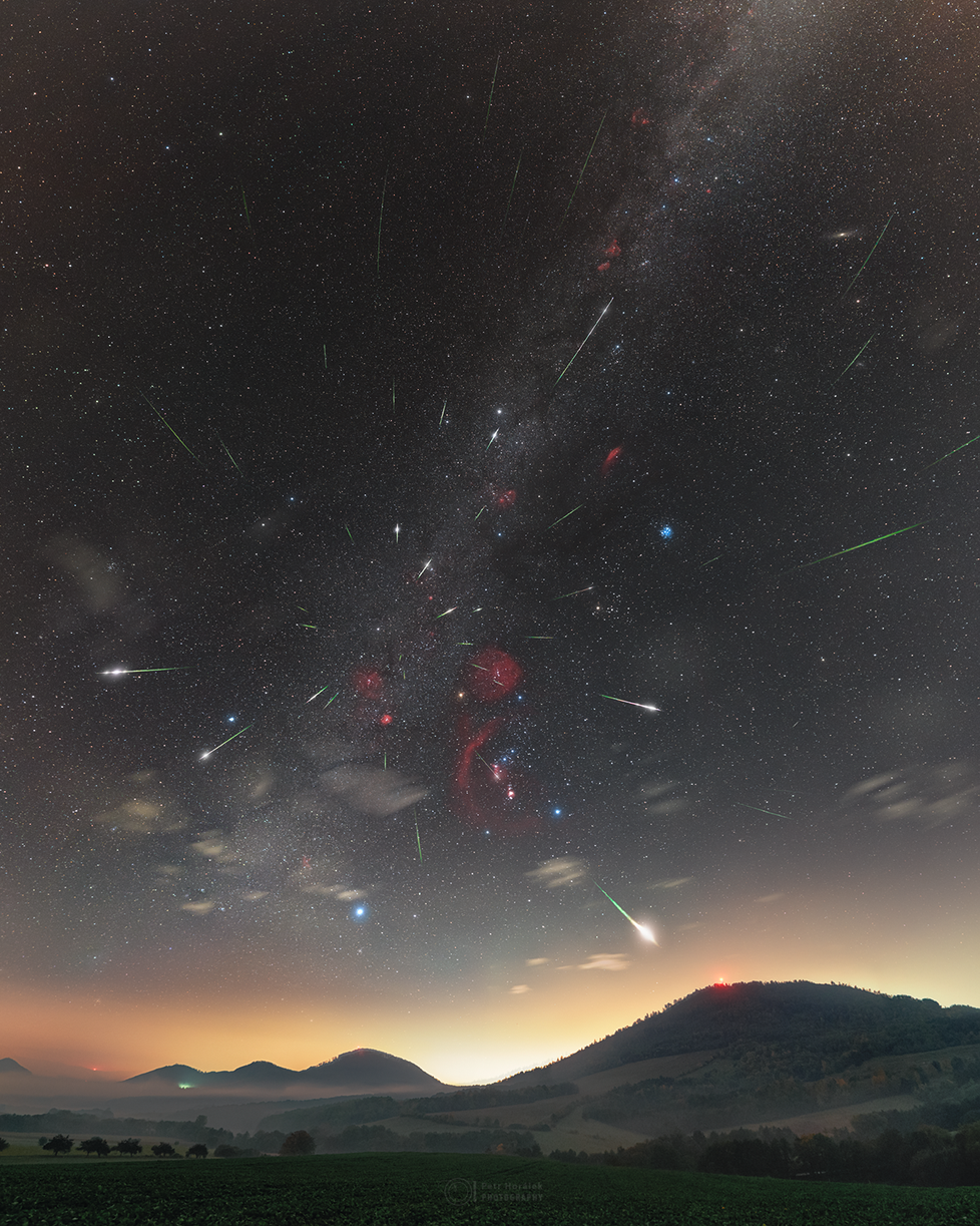 Maximum meteorického roje Orionidy v roce 2020 nad východoslovenskými sopkami. V roce 2024 bude při pozorování Orionid rušit svit Měsíce