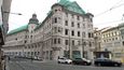 Cukrovarnický palác v Praze na Senovážném náměstí.  V bývalém sídle IPB bude provozovat luxusní hotel americká společnosti Hyatt.