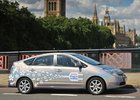 Toyota ve Velké Británii testuje Prius PHV napájený ze spotřebitelské el. sítě