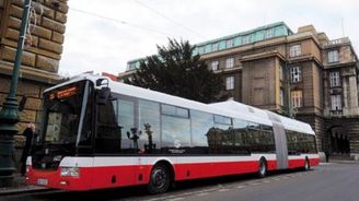 Zápisník Adély Čabanové: Naivní jak řidič autobusu