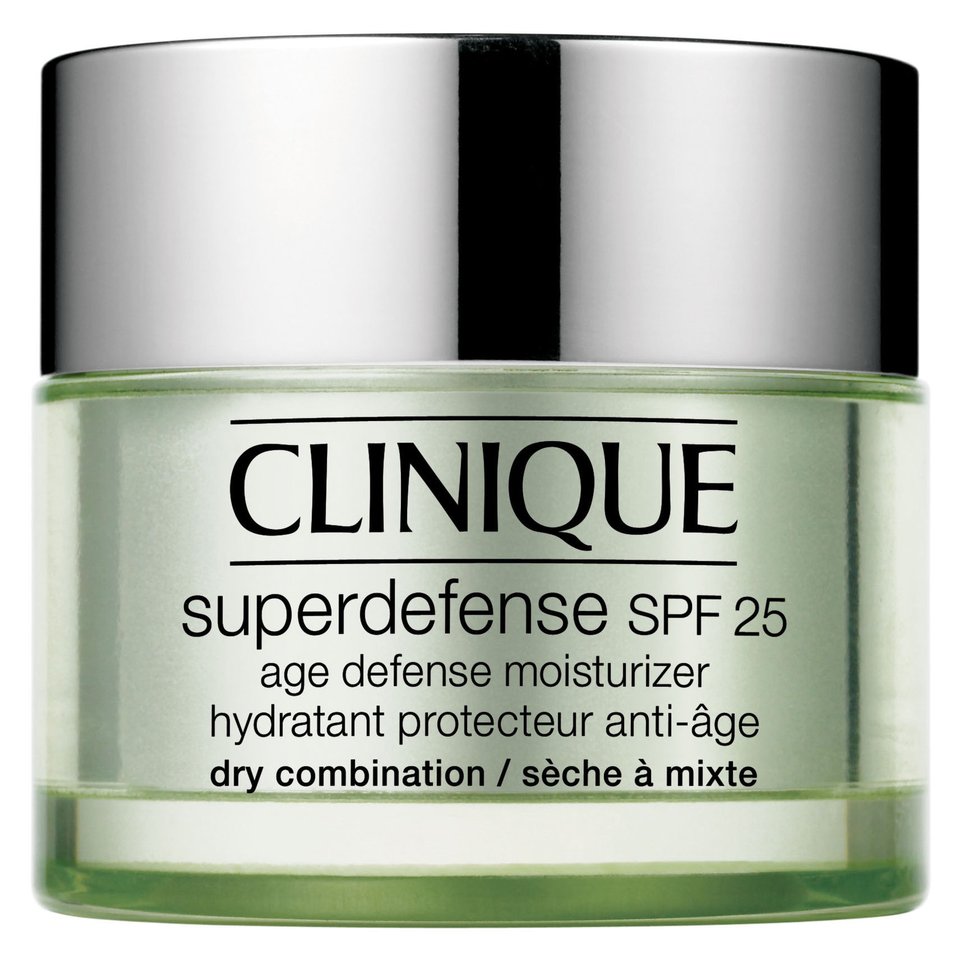 Superdefense SPF 25, Clinique, 1490 Kč.