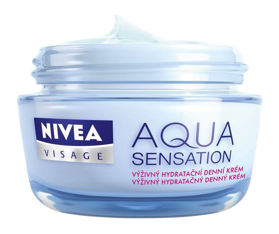 Výživný hydratační denní krém Aqua Sensation, Nivea, 239,90 Kč.