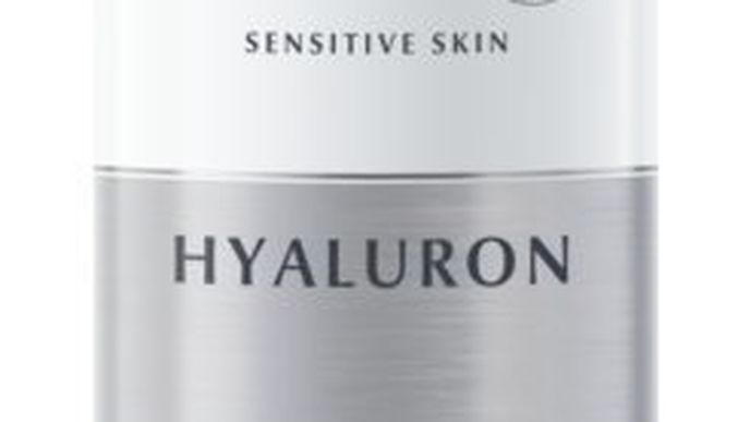 Pleťová mlha s hydratačním účinkem, Hyaluron, Eucerin, notino.cz, 368 Kč/150 ml