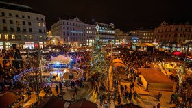 Nedodržování základních hygienických zásad v době, kdy Brno stále čelí epidemii žloutenky, může ohrozit zdraví tisíců návštěvníků vánočních trhů.