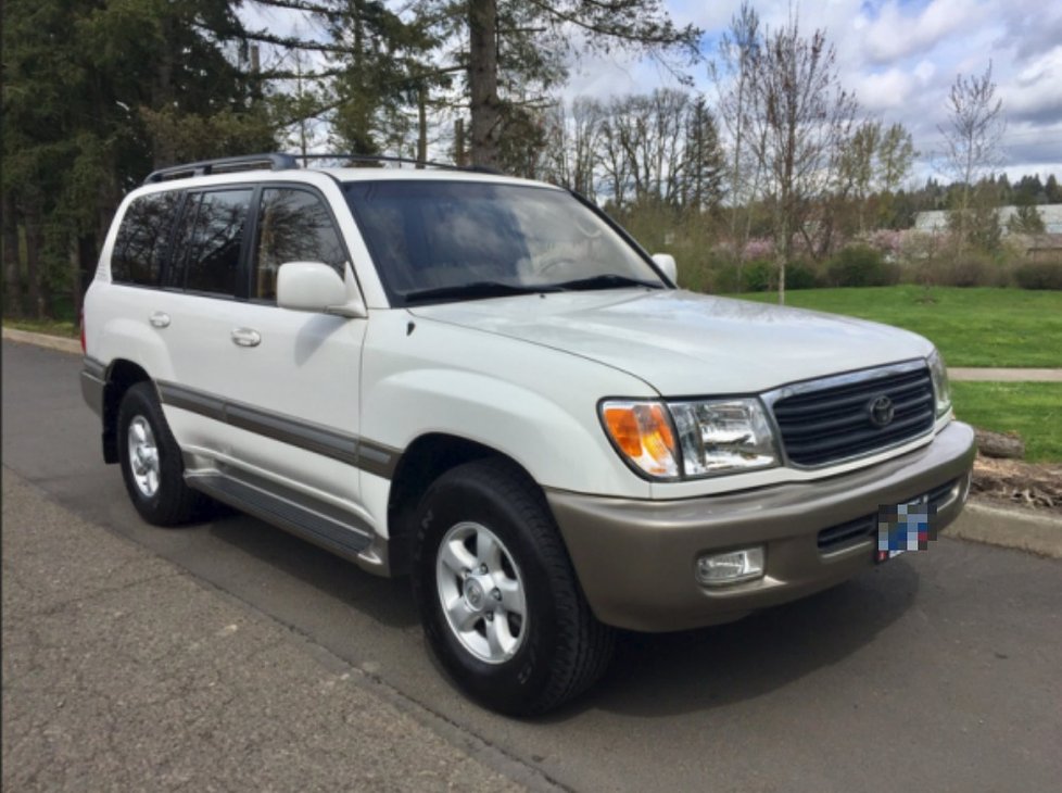 Auta Hynka Čermáka: Toyota Land Cruiser, cca 300 000 Kč