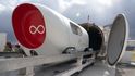Virgin Hyperloop má za sebou první zkoušku s pasažéry.