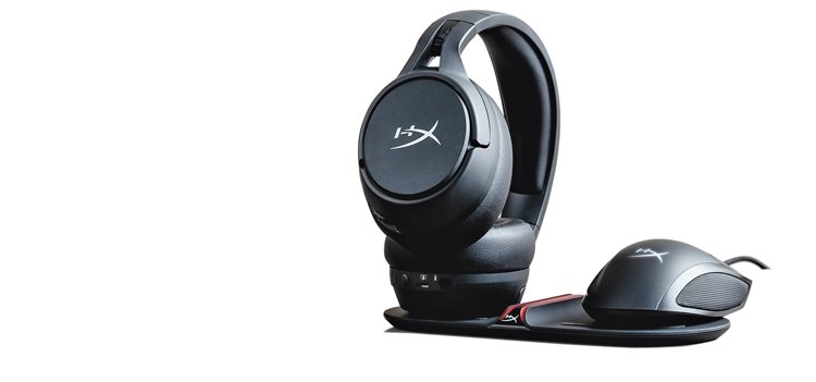 HyperX: Myš Pulsefire Dart i sluchátka Cloud Flight S je možné nabíjet bez kabelu. Slouží k tomu podložka Chargeplay Base, která podporuje přenos elektřiny vzduchem na základě standardu Qi