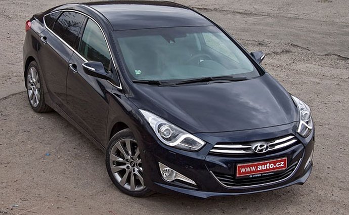 Hyundai i40 Limited: Sedan s dieselem na půl milionu