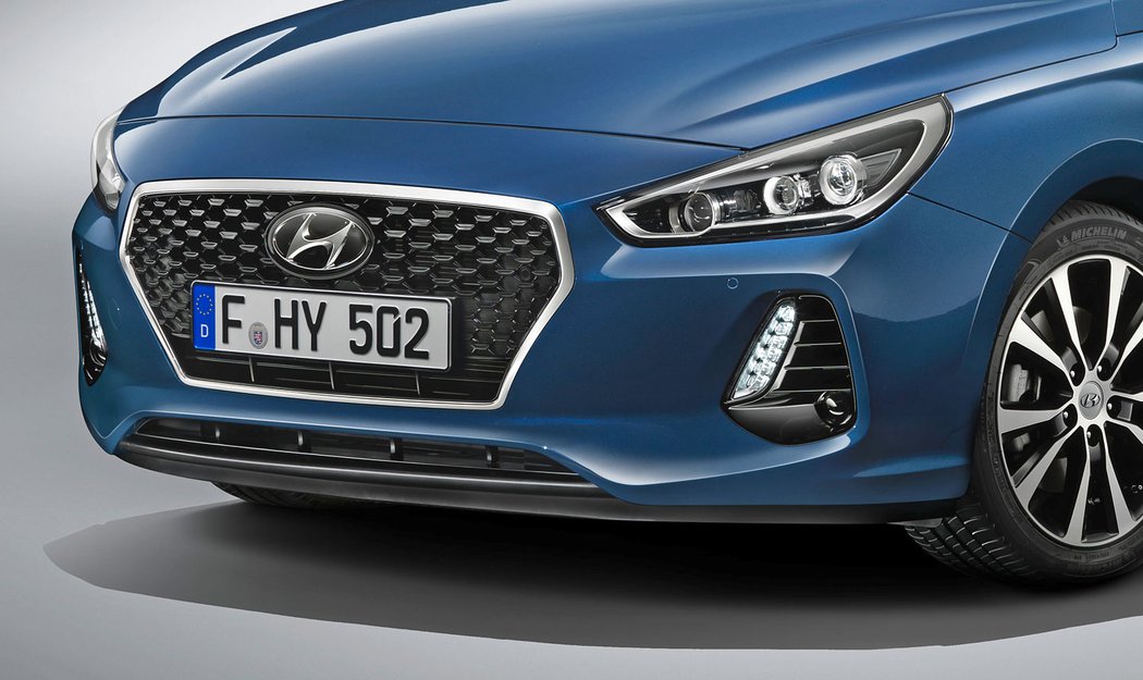 hyundai design nizsistredni