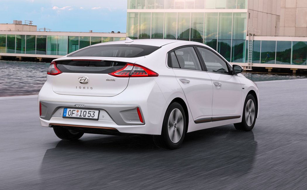 hyundai elektromobil hybrid novemodely zelenaauta