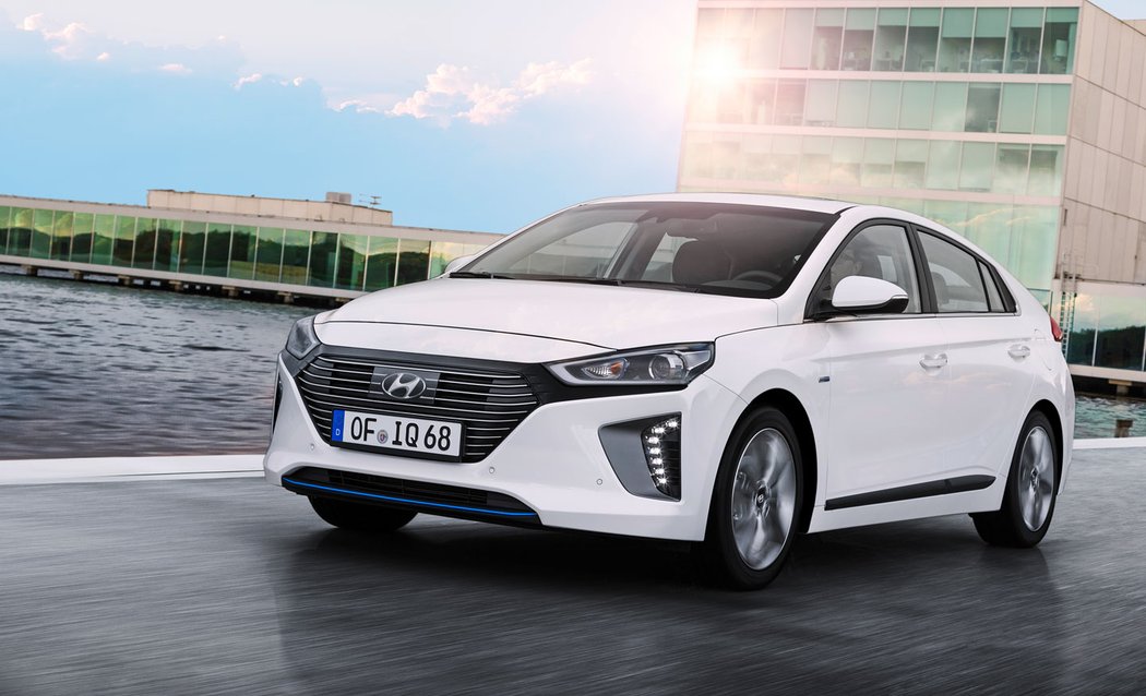 hyundai elektromobil hybrid novemodely zelenaauta