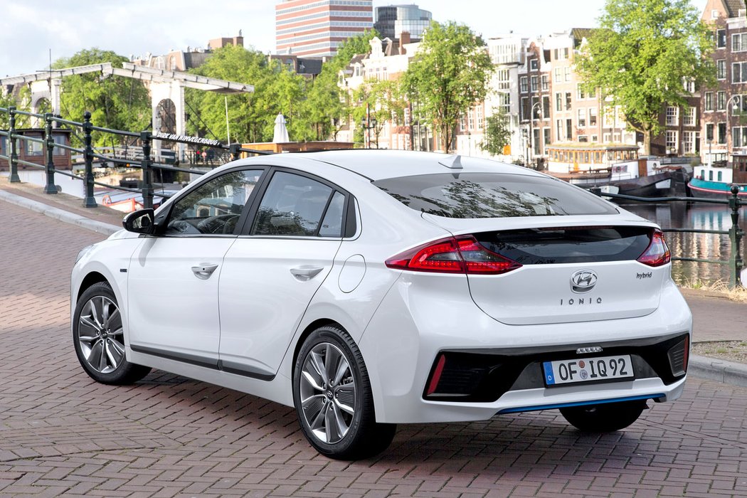 hyundai elektromobil hybrid novemodely zelenaauta