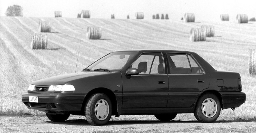 Hyundai Excel Sedan (1992-1995)