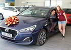 Hyundai předal zákazníkům první vůz zakoupený přes Mall.cz