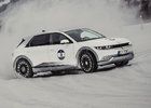 Driftovali jsme s Hyundaiem Ioniq 5 v Rakousku: Baterková smršť na ledu