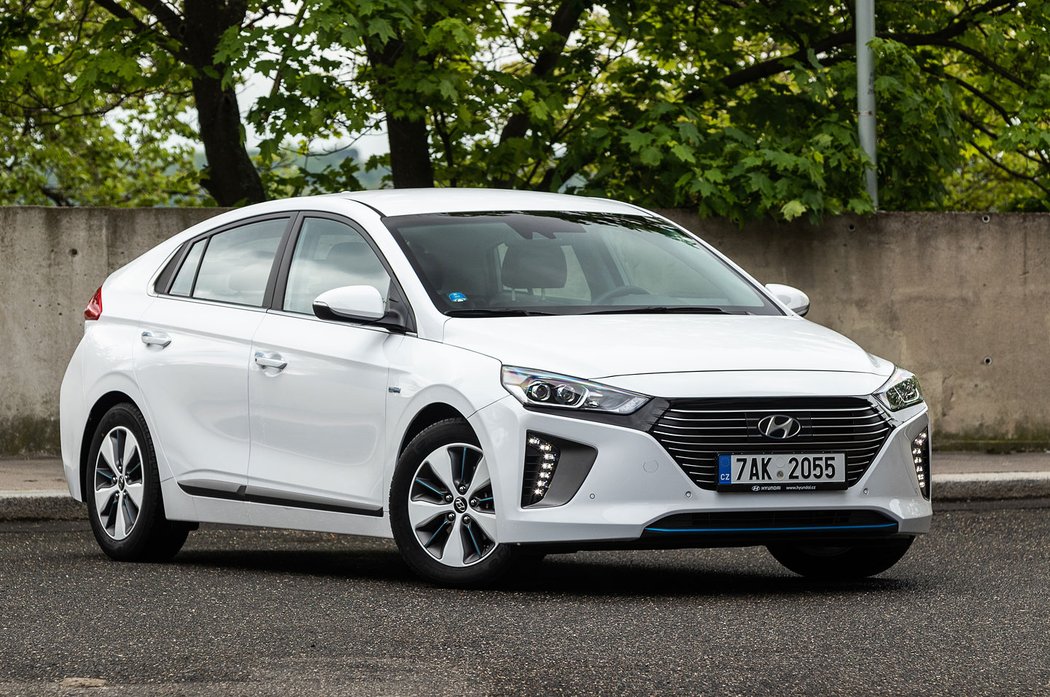 Hyundai Ioniq PHEV 