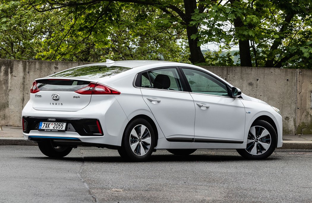 Hyundai Ioniq PHEV