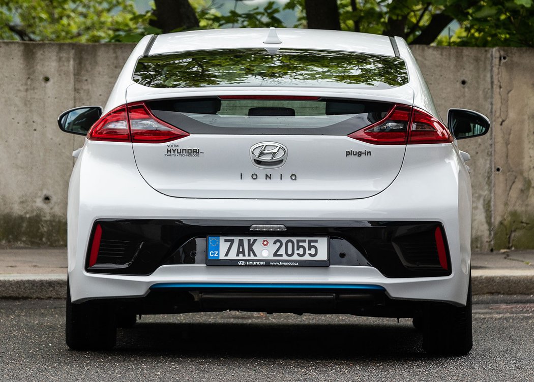 Hyundai Ioniq PHEV 