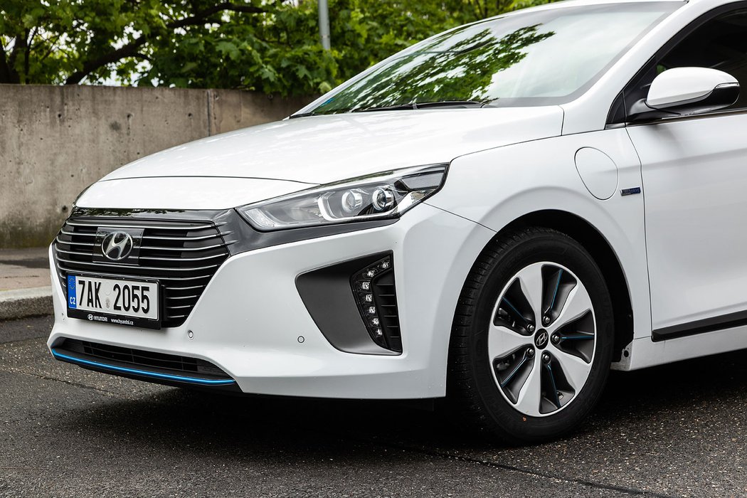 Hyundai Ioniq PHEV 