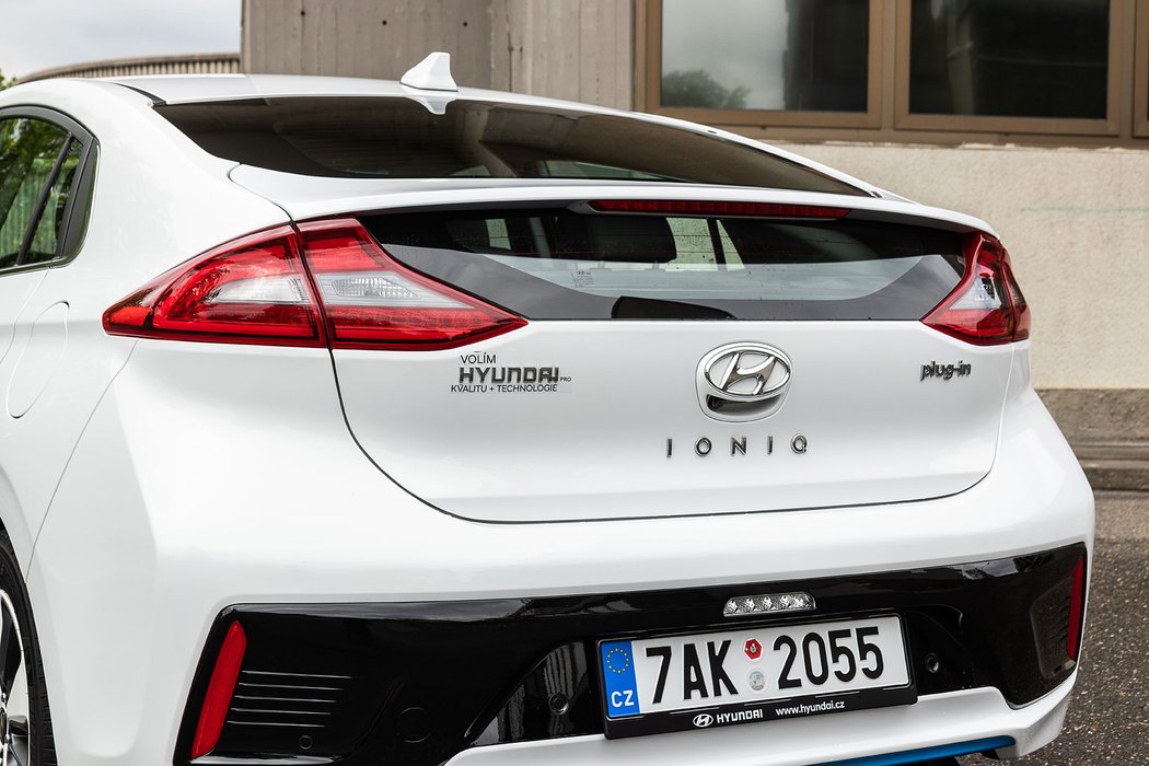 Hyundai Ioniq PHEV 