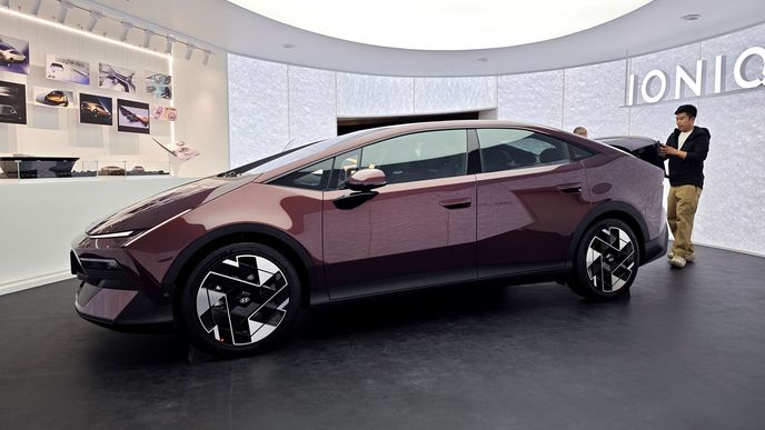 Hyundai Ioniq V Hyundai Ioniq V