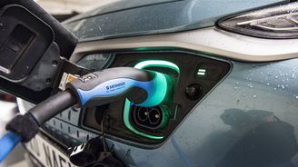 Vnitro koupí stovky elektromobilů Hyundai. Stát poprvé více elektrifikuje flotily – musí