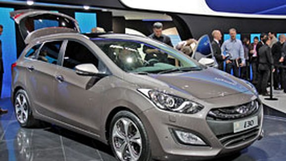 Ženeva živě: Hyundai i30 kombi na vlastní oči