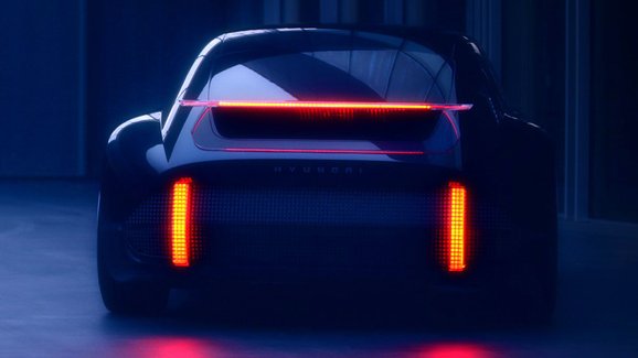 Hyundai poodhaluje koncept elektrického sportovního sedanu Prophecy