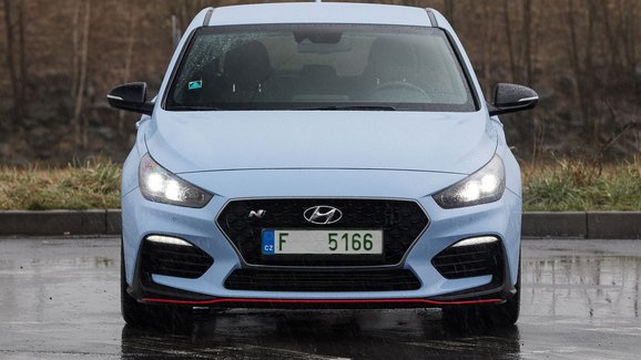 Hyundai má nového partnera na poli výkonných elektromobilů. Výsledkem bude elektrické N!