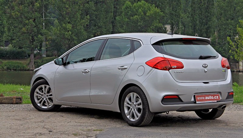 Kia Ceed (2012)