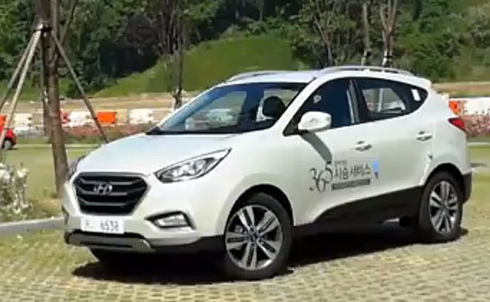 Video: Hyundai ix35 pro rok 2013