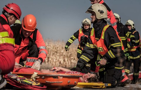 Zásahy s malými dětmi jsou jedny z nejtěžších: Jak se s nimi vyrovnávají hasiči?