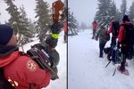 Hasiči z Trutnova při výcviku na Sněžce narazili na muže, který na vrchol vyrazil "nalehko"! Měl s sebou ale kytaru.