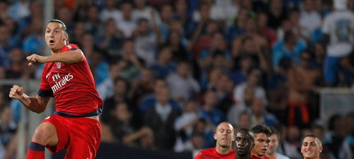 Zlatan Ibrahimovic vstřelil dvě krásné branky Marseille během dvou minut.