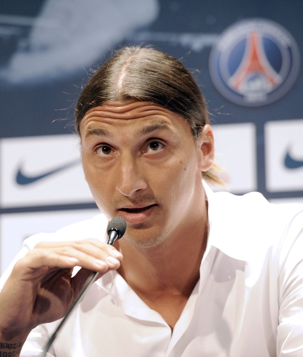 Zlatan Ibrahimovic na tiskové konferenci PSG.