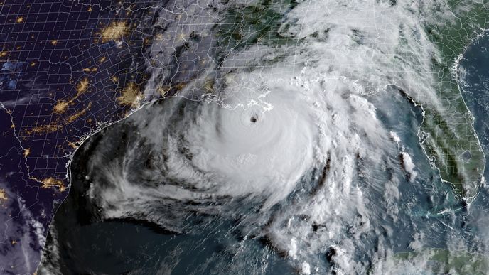 hurikán Ida se blíži k Lousianě, USA