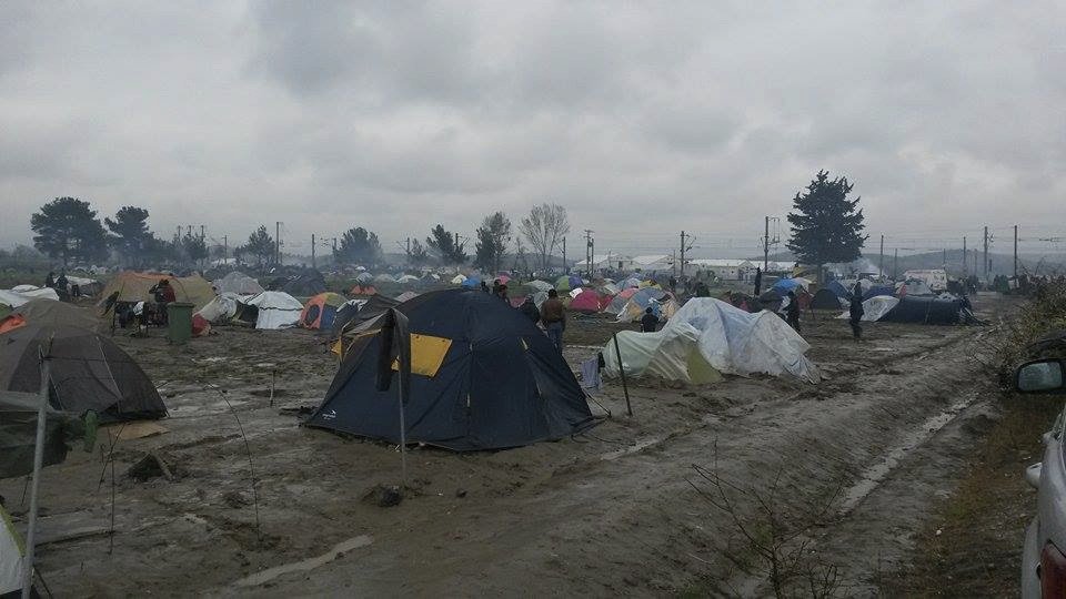 Podle českých dobrovolníků je situace v Idomeni sice stabilizovaná, ale i nadále zůstává kritická.