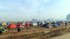 Uprchlický tábor Idomeni v neděli ráno