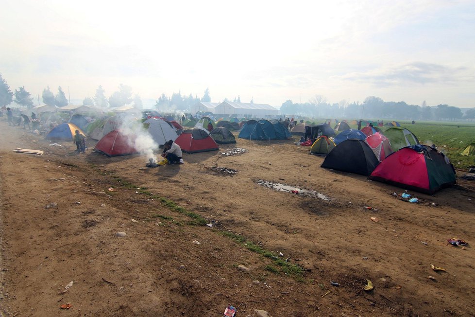 Uprchlický tábor Idomeni v neděli ráno