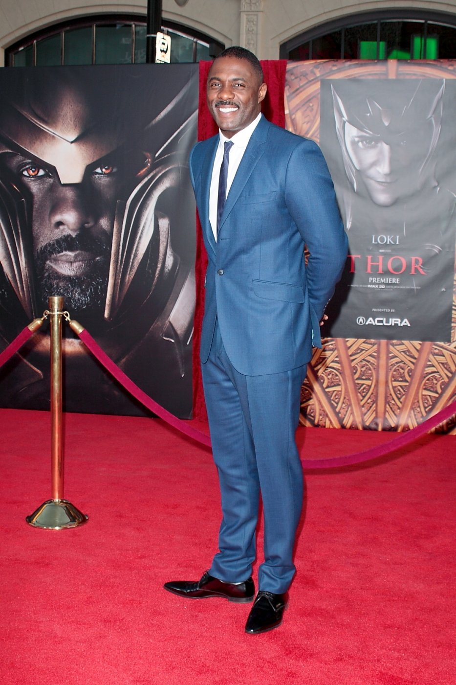 Idris Elba se objevil v jedničce filmu Thor, nabídku dostal i na natáčení pokračování. Když už může hrát jednoho ze severských bohů, proč by nemohl být Jamesem Bondem?
