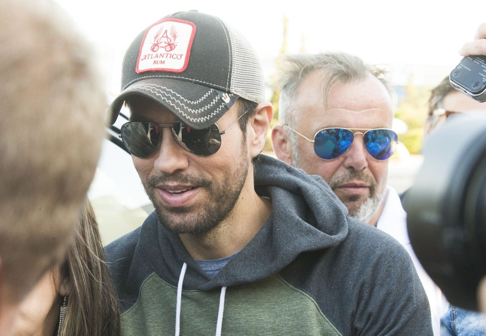 Enrique Iglesias je v Praze na roztrhání.