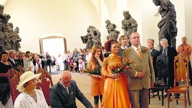 Svatbu na zámku Kuks si Bareš užil. S kolegyní Antonií Talackovou dokázal svůj vztah utajit i před režisérem Adamcem.