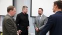 Ministr životního prostředí Igor Červený (Motoristé) na tiskovce s vládním zmocněncem Filipem Turkem (26.2.2026) Ministr životního prostředí Igor Červený (Motoristé) na tiskovce s vládním zmocněncem Filipem Turkem (26.2.2026)