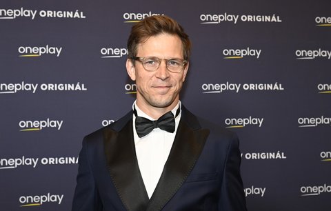 Igor Orozovič slaví 42 let. Proč tají svou ženu a čím vyděsil své fanynky?