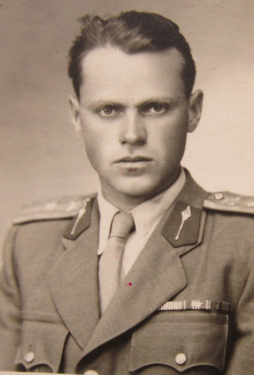 Jan Ihnatík v armádě v padesátých letech, armádě zůstal věrný celý život.