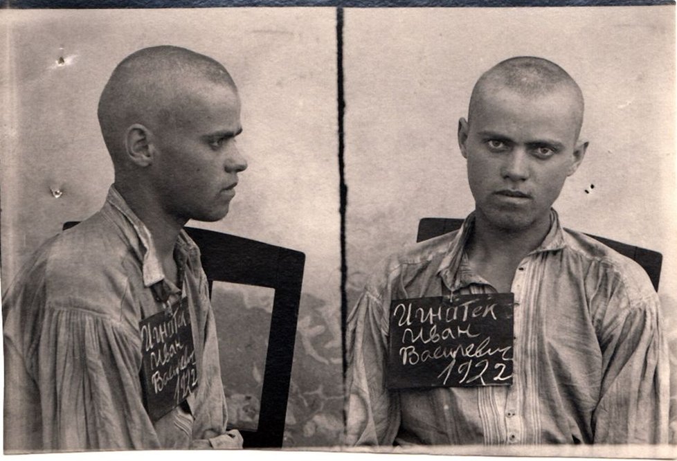 V době, kdy ho jako 17letého mladíčka poslali Sověti do gulagu.