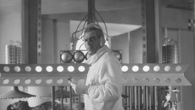 Český film v Cannes? Sci-fi snímek z roku 1963 se dostal do sekce Classics.