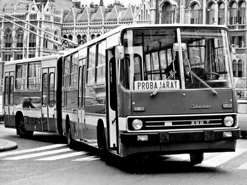 Ikarus 280T (1978)
