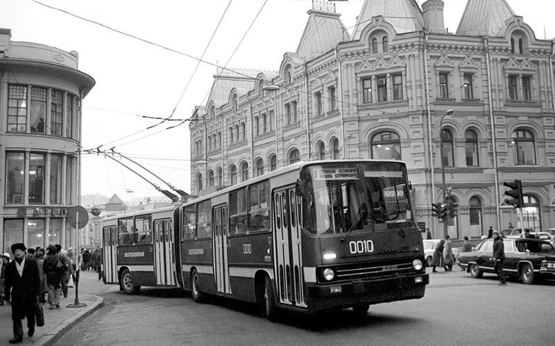 Ikarus 280T (1978)