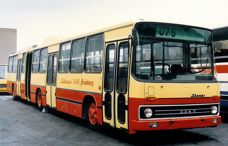 Ikarus 284T (1988)